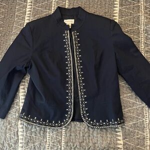 Beautiful Chadwick’s three-quarter sleeve blazer with sequence